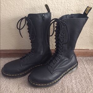 Dr Marten 1914 boots